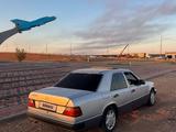 Mercedes-Benz E 230 1990 годаүшін1 200 000 тг. в Астана