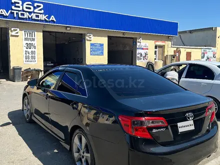 Toyota Camry 2014 года за 6 000 000 тг. в Жанаозен – фото 3