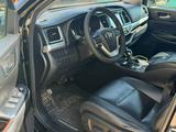Toyota Highlander 2015 года за 14 000 000 тг. в Уральск – фото 3