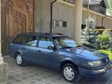 Volkswagen Passat 1995 года за 2 850 000 тг. в Шымкент – фото 2