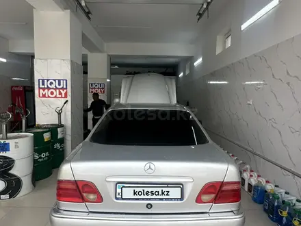 Mercedes-Benz E 230 1996 года за 2 900 000 тг. в Кызылорда – фото 4