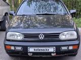 Volkswagen Golf 1995 годаүшін1 400 000 тг. в Темиртау