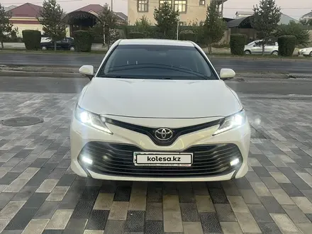 Toyota Camry 2019 года за 12 800 000 тг. в Шымкент – фото 4