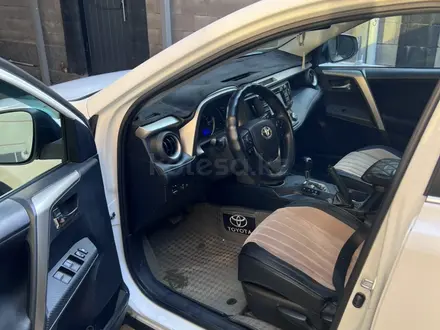 Toyota RAV4 2014 года за 8 200 000 тг. в Алматы – фото 12
