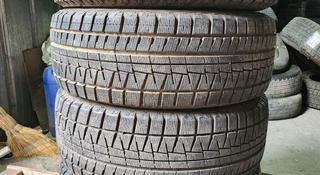 225/55R17 Bridgestone BLIZZAK REVO-GZ за 110 000 тг. в Алматы