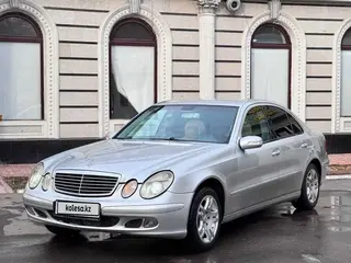 Mercedes-Benz E 240