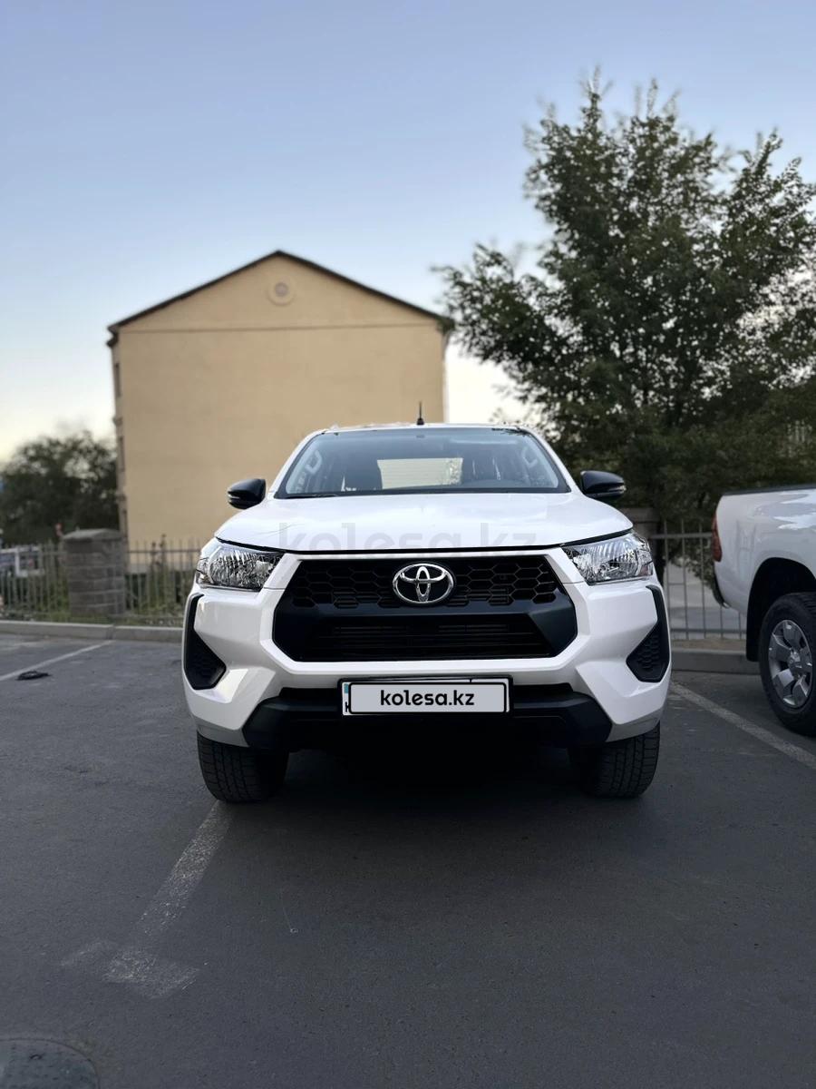 Toyota Hilux 2024 г.