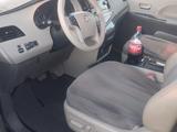 Toyota Sienna 2012 года за 9 200 000 тг. в Кульсары – фото 2
