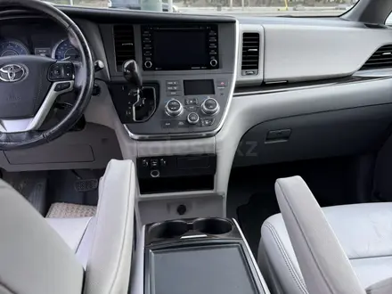 Toyota Sienna 2019 года за 15 500 000 тг. в Алматы – фото 10