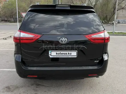 Toyota Sienna 2019 года за 15 500 000 тг. в Алматы – фото 4