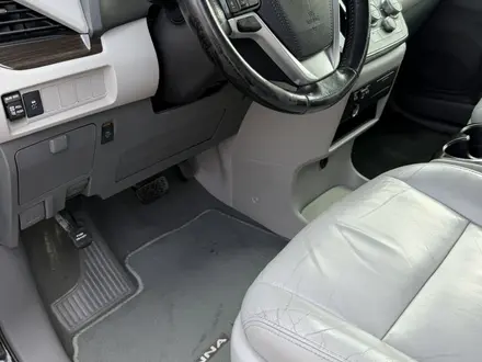 Toyota Sienna 2019 года за 15 500 000 тг. в Алматы – фото 5