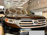 Toyota Highlander 2012 года за 15 500 000 тг. в Усть-Каменогорск – фото 2