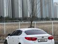 Kia K5 2013 года за 8 300 000 тг. в Алматы – фото 4