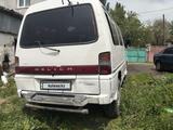 Mitsubishi Delica 1997 годаfor1 700 000 тг. в Алматы – фото 2