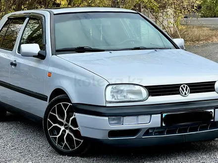Volkswagen Golf 1994 года за 2 150 000 тг. в Караганда – фото 7