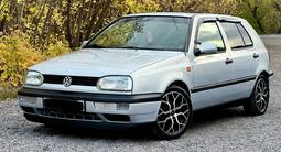 Volkswagen Golf 1994 года за 2 150 000 тг. в Караганда