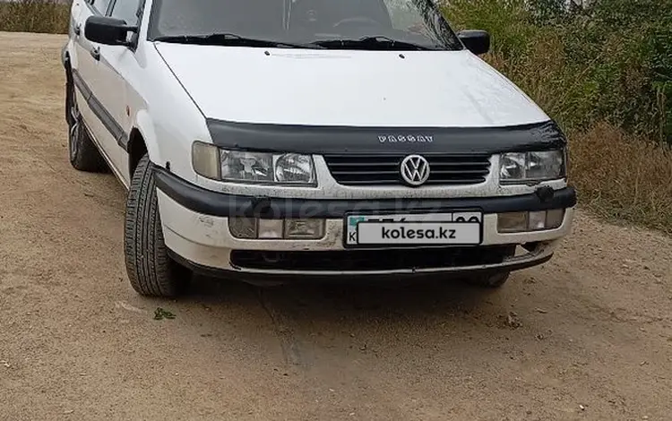 Volkswagen Passat 1995 годаfor1 300 000 тг. в Караганда