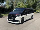 Toyota Granvia 2022 года за 48 000 000 тг. в Алматы – фото 2