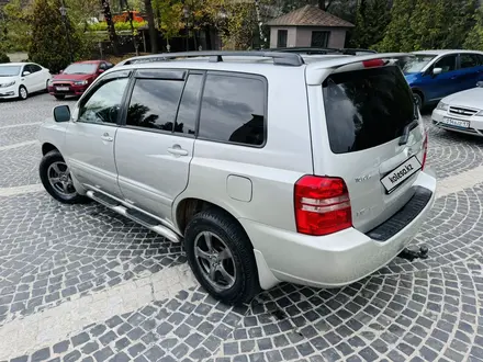 Toyota Highlander 2001 года за 6 250 000 тг. в Алматы – фото 4