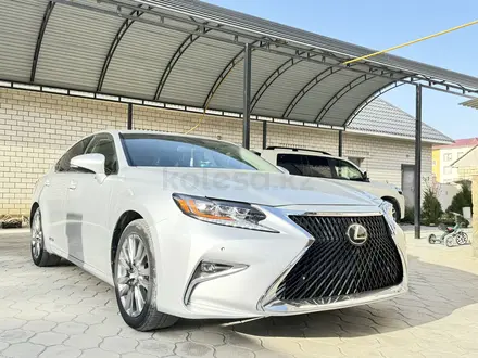 Lexus ES 300h 2013 года за 10 000 000 тг. в Актау – фото 4