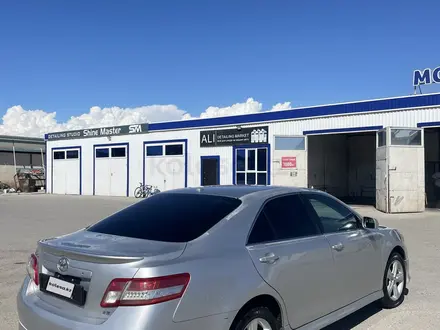 Toyota Camry 2010 года за 4 200 000 тг. в Актау – фото 3