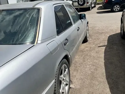 Mercedes-Benz E 280 1994 года за 1 500 000 тг. в Караганда – фото 7