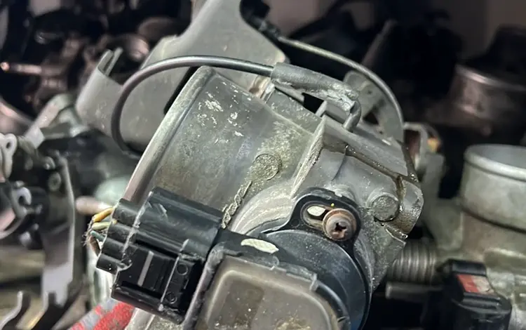 Привозная дроссельная заслонка 4A/7A TOYOTA за 2 000 тг. в Алматы
