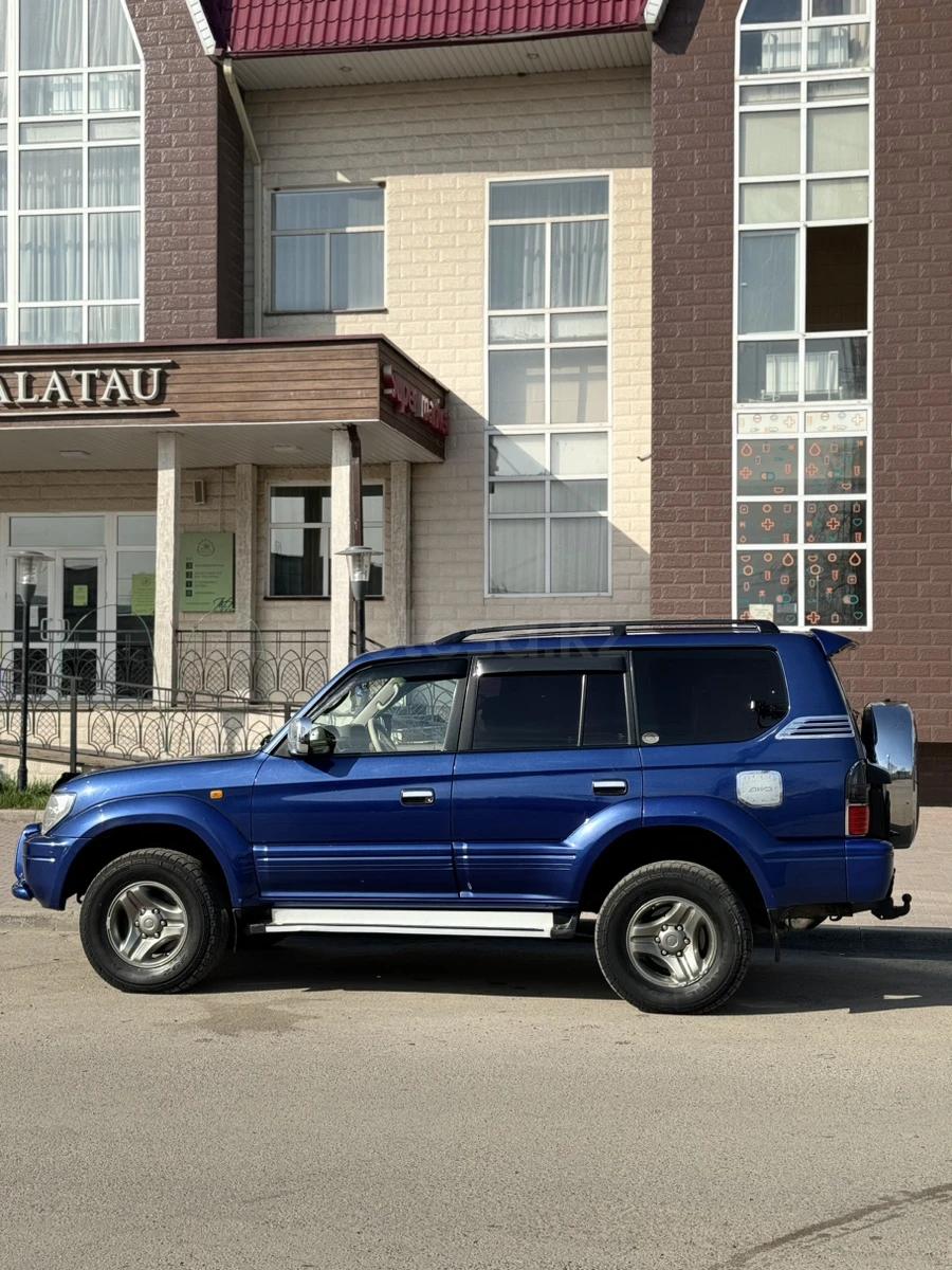 Toyota Land Cruiser Prado 2000 г.