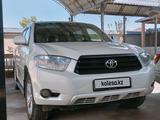 Toyota Highlander 2010 года за 9 000 000 тг. в Шымкент – фото 2