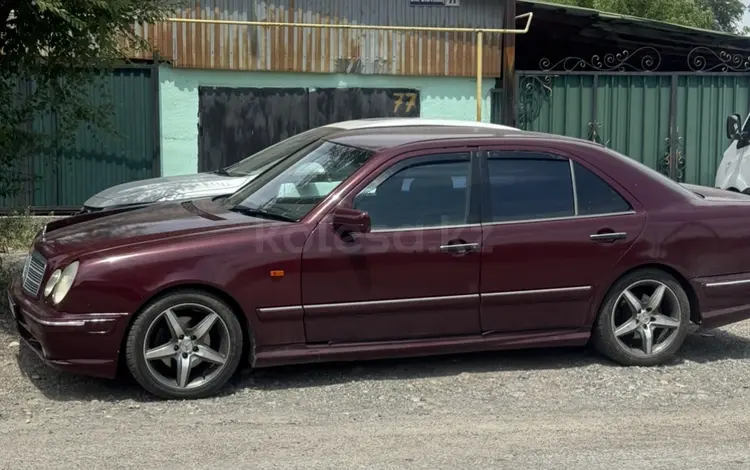 Mercedes-Benz E 320 1996 года за 1 700 000 тг. в Талдыкорган