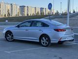 Hyundai Sonata 2017 года за 8 700 000 тг. в Шымкент – фото 3