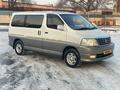 Toyota Grand Hiace 2000 годаfor9 500 000 тг. в Алматы – фото 9