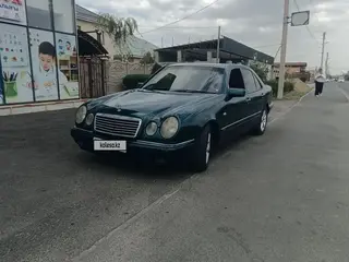 Mercedes-Benz E 280