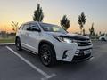 Toyota Highlander 2018 года за 19 000 000 тг. в Шымкент – фото 3