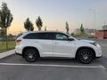 Toyota Highlander 2018 года за 19 000 000 тг. в Шымкент – фото 5