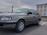 Toyota Carina E 1995 годаүшін2 300 000 тг. в Тараз