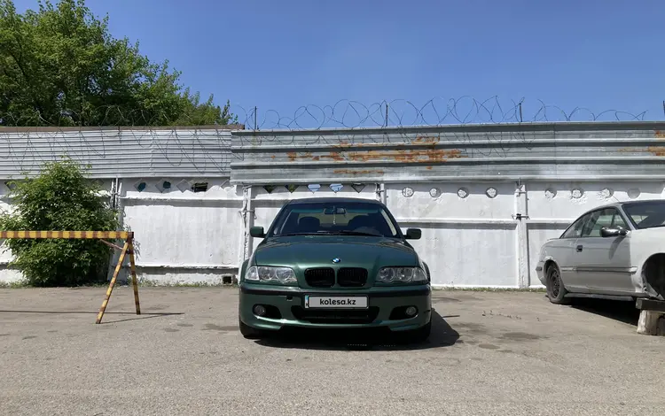 BMW 318 2000 годаүшін2 400 000 тг. в Алматы