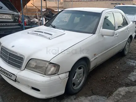 Mercedes-Benz C 180 1995 года за 870 000 тг. в Шымкент