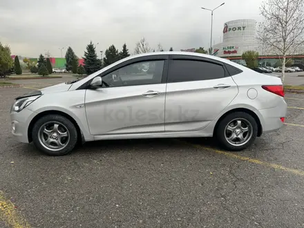 Hyundai Accent 2013 года за 5 600 000 тг. в Алматы – фото 2