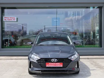 Hyundai i20 2023 года за 7 590 000 тг. в Астана – фото 3