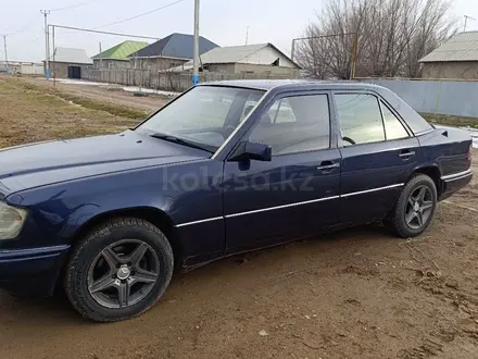 Mercedes-Benz E 200 1994 года за 1 800 000 тг. в Тараз – фото 7