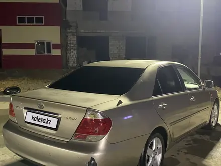 Toyota Camry 2004 года за 5 000 000 тг. в Актобе – фото 3