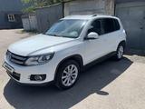 Volkswagen Tiguan 2016 года за 10 200 000 тг. в Алматы