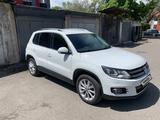 Volkswagen Tiguan 2016 года за 9 800 000 тг. в Алматы – фото 3