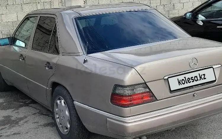 Mercedes-Benz E 280 1993 года за 2 500 000 тг. в Шымкент