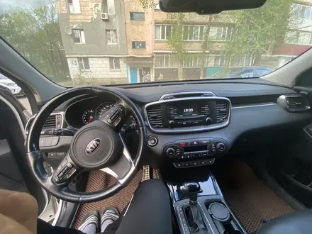 Kia Sorento 2019 года за 14 200 000 тг. в Уральск – фото 10
