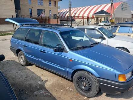 Volkswagen Passat 1993 года за 1 400 000 тг. в Шымкент – фото 4
