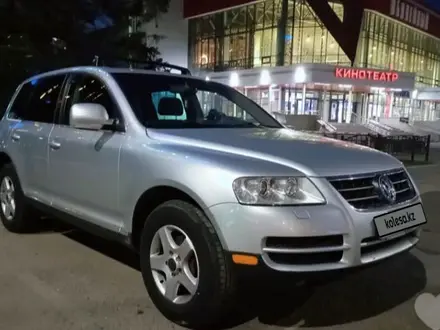Volkswagen Touareg 2005 года за 4 500 000 тг. в Усть-Каменогорск