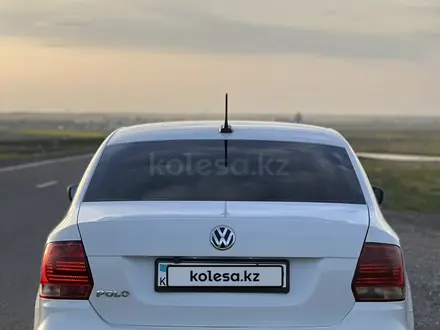 Volkswagen Polo 2015 года за 5 500 000 тг. в Караганда – фото 13