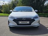 Hyundai Elantra 2019 годаfor8 300 000 тг. в Астана – фото 2